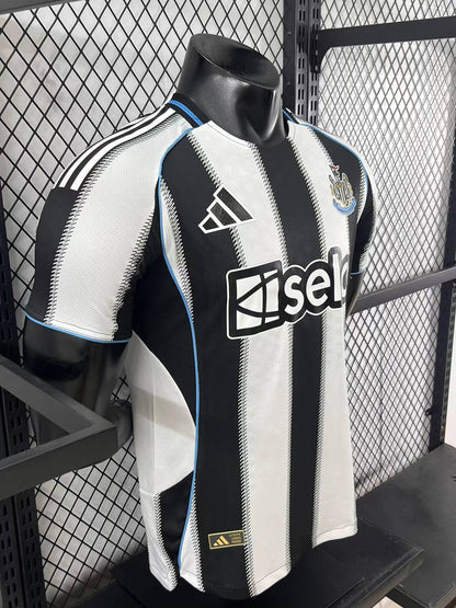 New Castle United 2025/26 - Player Version [Slim Fit]