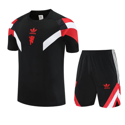 Adult Training Kit Manchester United 2025/26 Shorts and Jersey