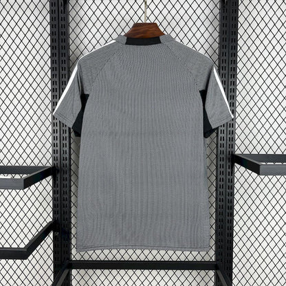 Real Madrid 2002/03 Goalkeeper Retro Jersey