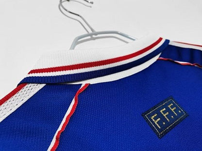 Mangas compridas: France Retro 1998