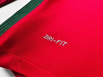 Mangas compridas: Portugal Retro 2016 Home