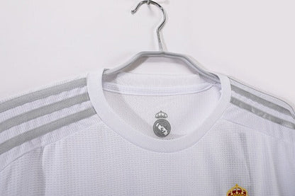Mangas longas: Real Madrid Retro 2015/16 Home