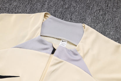 Training Kit Tottenham - Set Long Sleeve Yellowish Brown