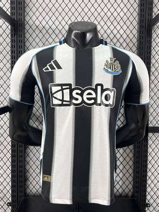 New Castle United 2025/26 - Player Version [Slim Fit]