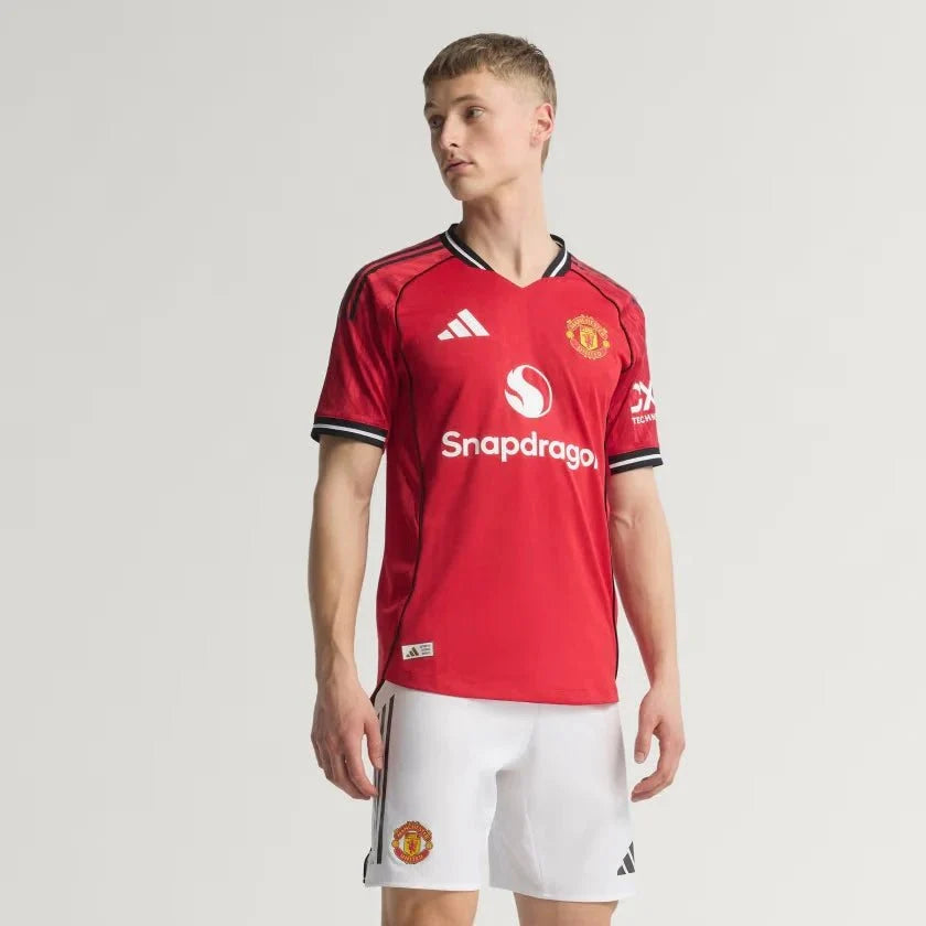Jersey adidas Manchester United 2025/26 I - Player Version