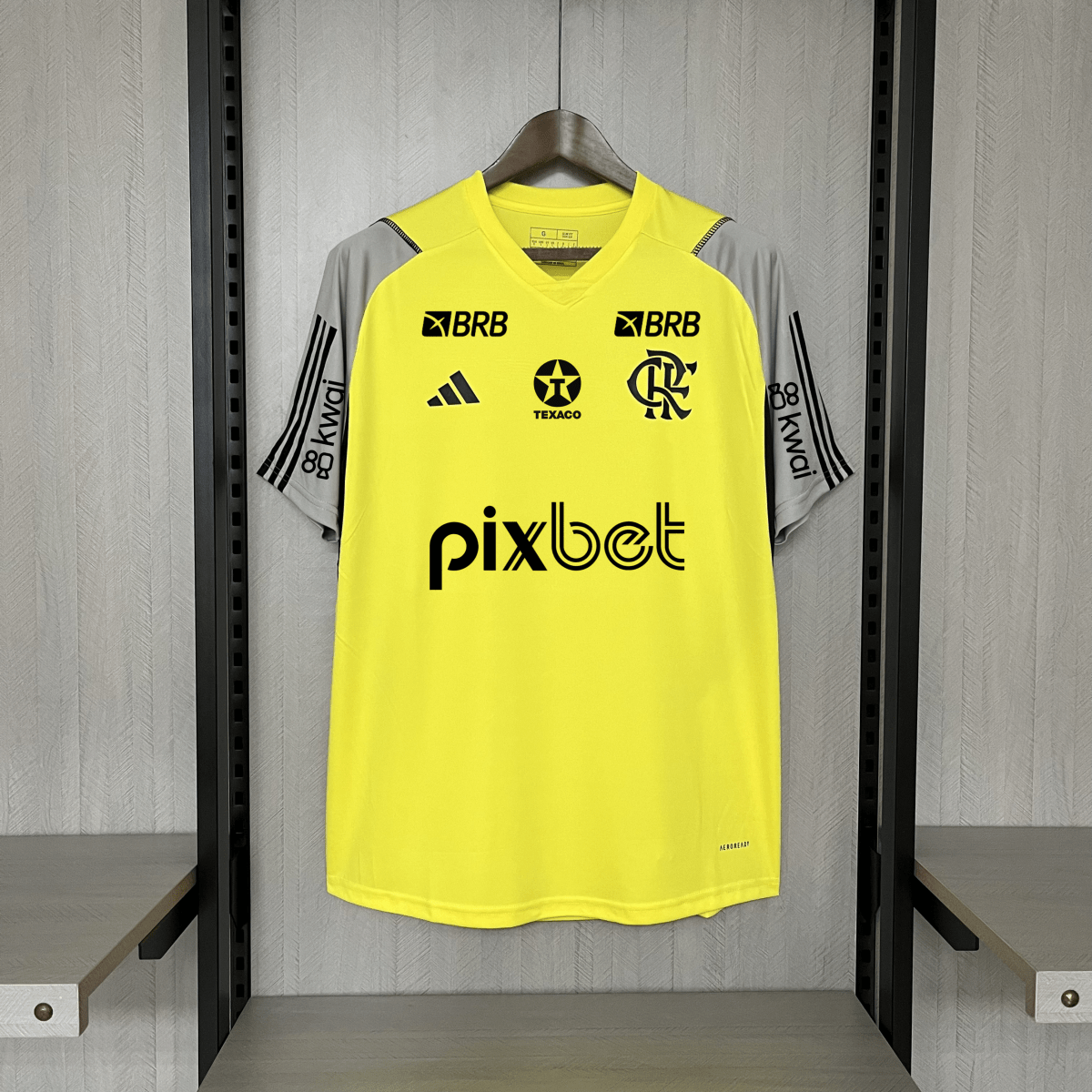 Jersey Flamengo Training 24/25 Amarela (Com patrocinio)