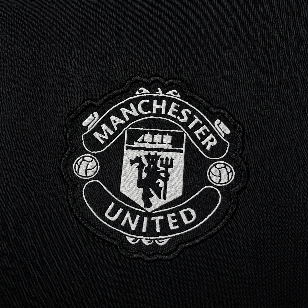Manchester United Goalkeeper 2026/27 Fan Version Jersey