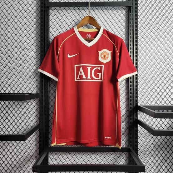 Manchester United 2006/07 - Retro Men's - Red Jersey