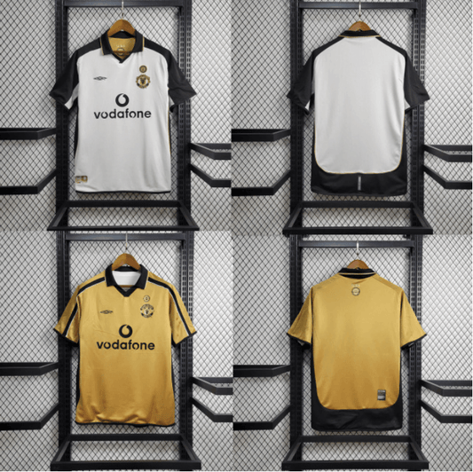 Jersey Manchester United Retro 2001/02 II Branca and Preta Umbro Dupla face