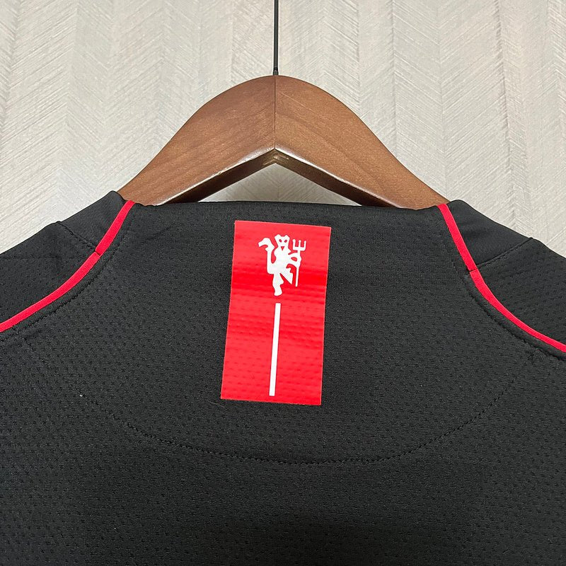 Jersey Retrô Away Away do Manchester United 2007 Black - Manga Longa
