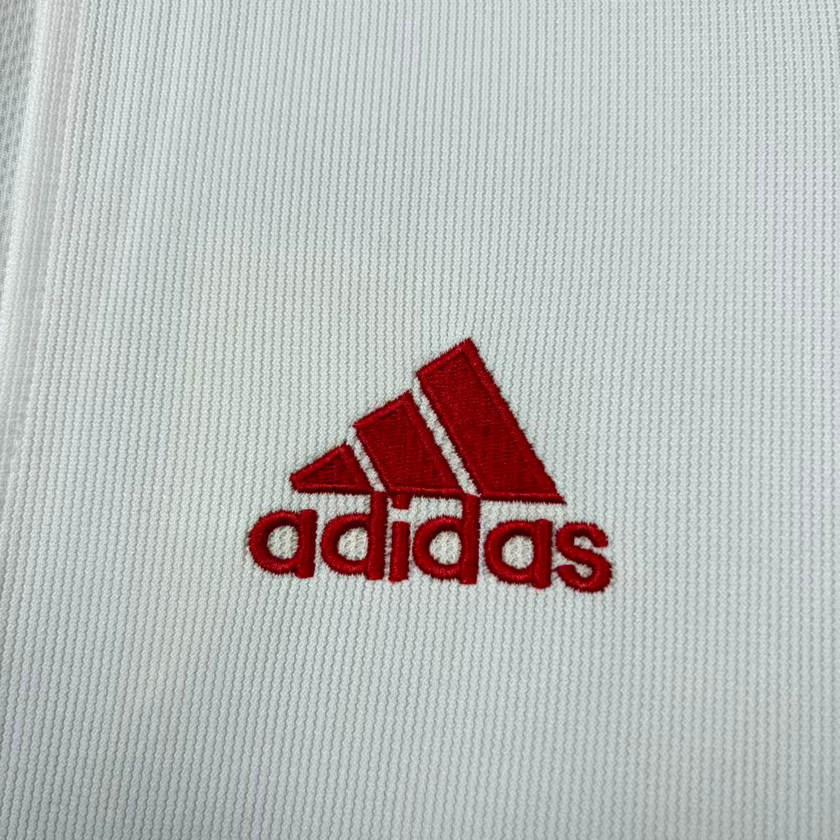 Retro National Team Espanhola Away 2000/01 Fan Version Jersey