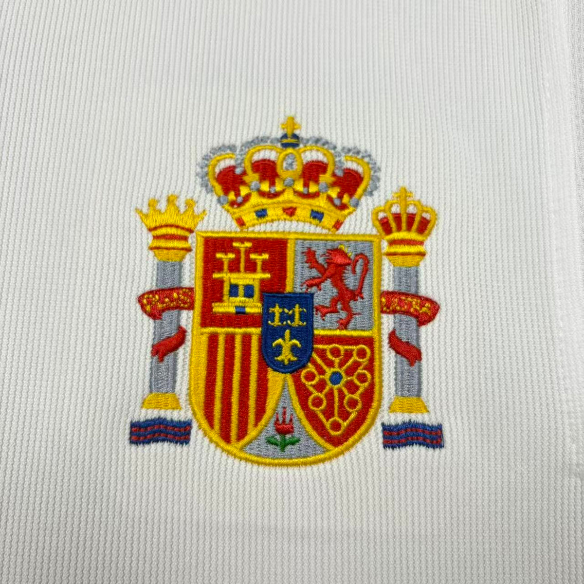 Retro National Team Espanhola Away 2000/01 Fan Version Jersey