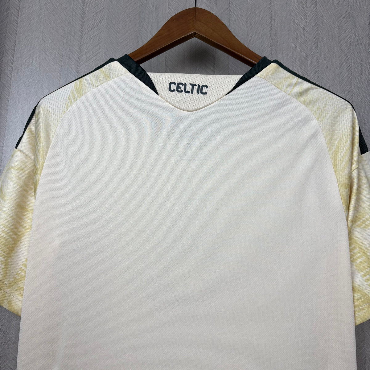Celtic III Jersey 2026/27