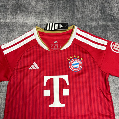 Kids Kit Bayern Munique Home 2026/27
