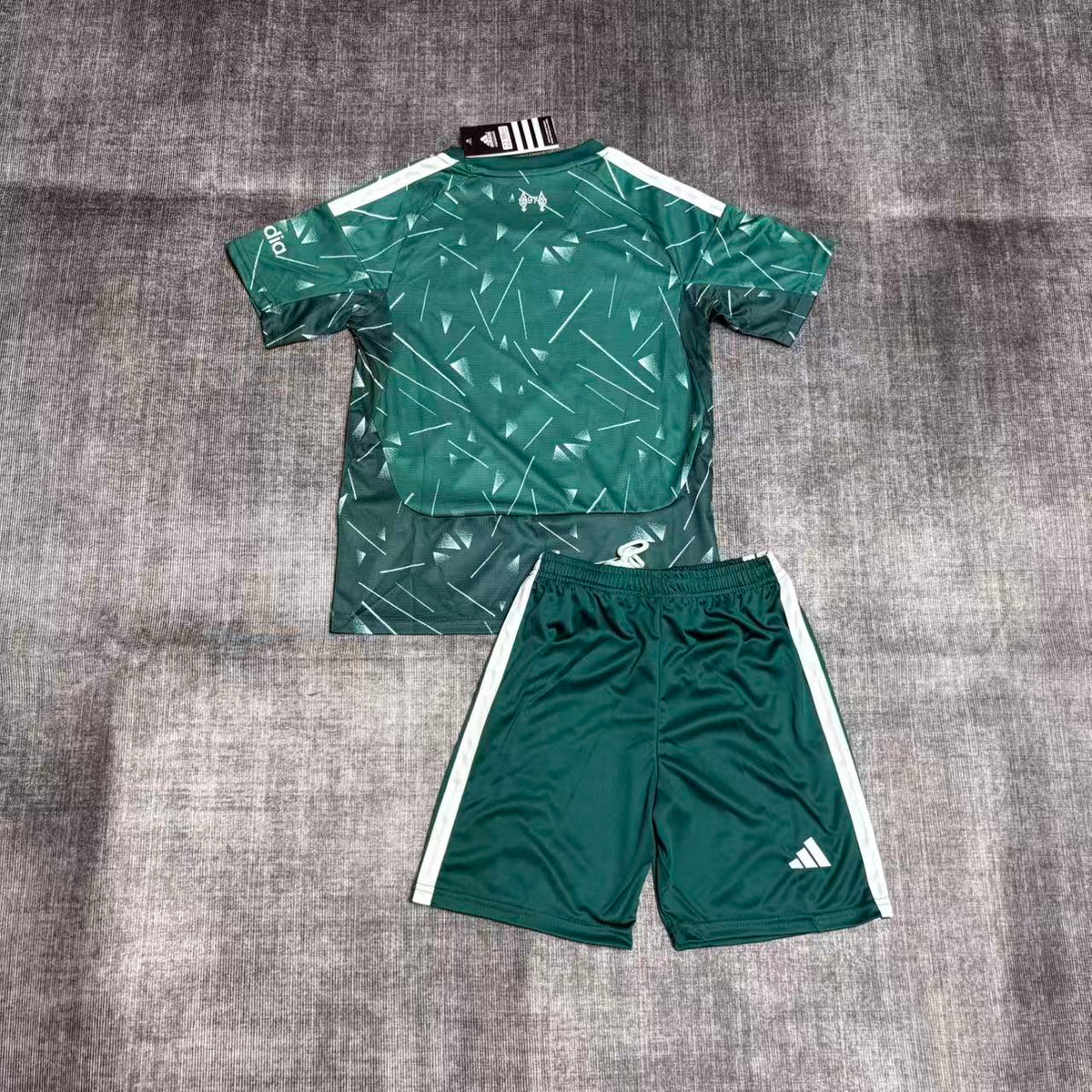 Kids Kit Liverpool Goalkeeper 2026/27