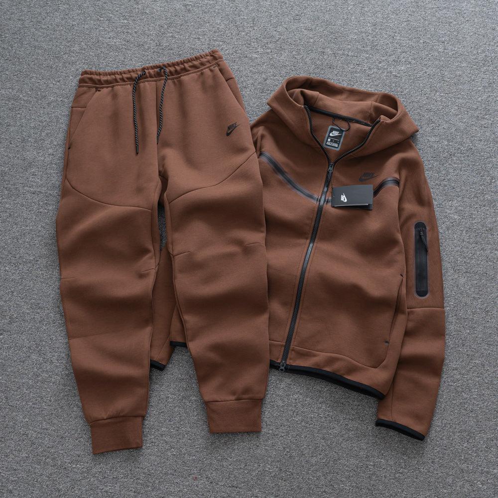 Kit Tech Fleece Nike - Marrom