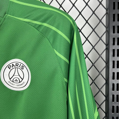 Paris Saint-Germain 2025/26 Green goalkeeper Long Sleeve Jersey