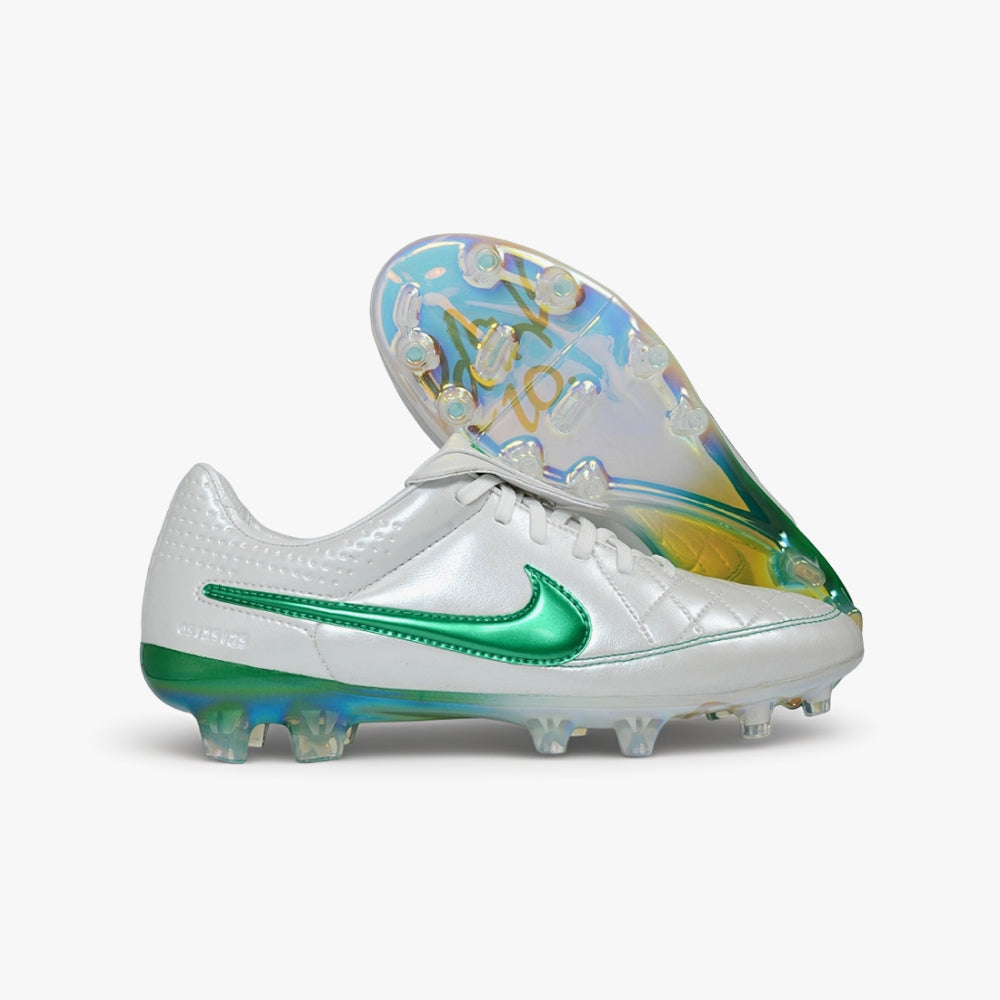 Soccer Cleats Nike Tiempo Legend Elite FG