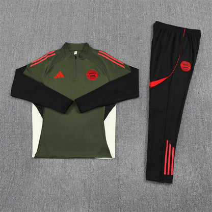 Training Suit Bayern Munich 25/26 - Winter