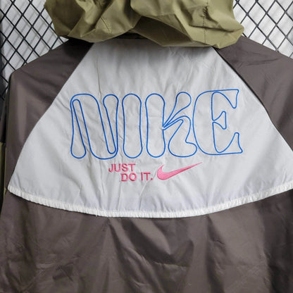 Windbreaker 24/25 - Brown and Green