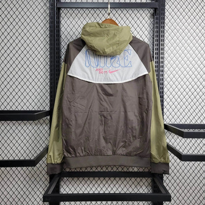 Windbreaker 24/25 - Brown and Green